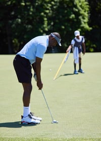 Tebucky Jones putting